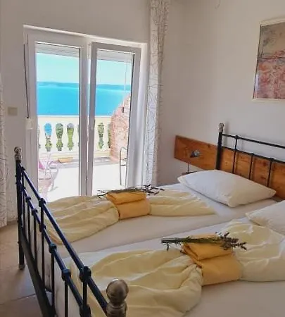 Ruzica 3* Novi Vinodolski