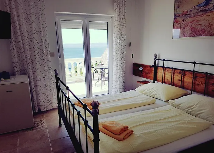 krevet i doručak Ruzica 3*